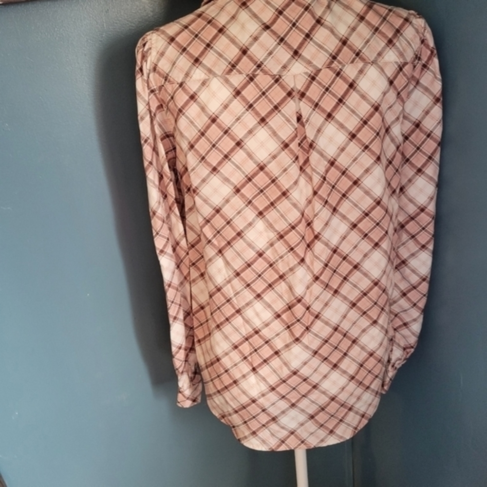 Kut From the Kloth size small plaid button up shirt NWOT - Picture 2 of 8